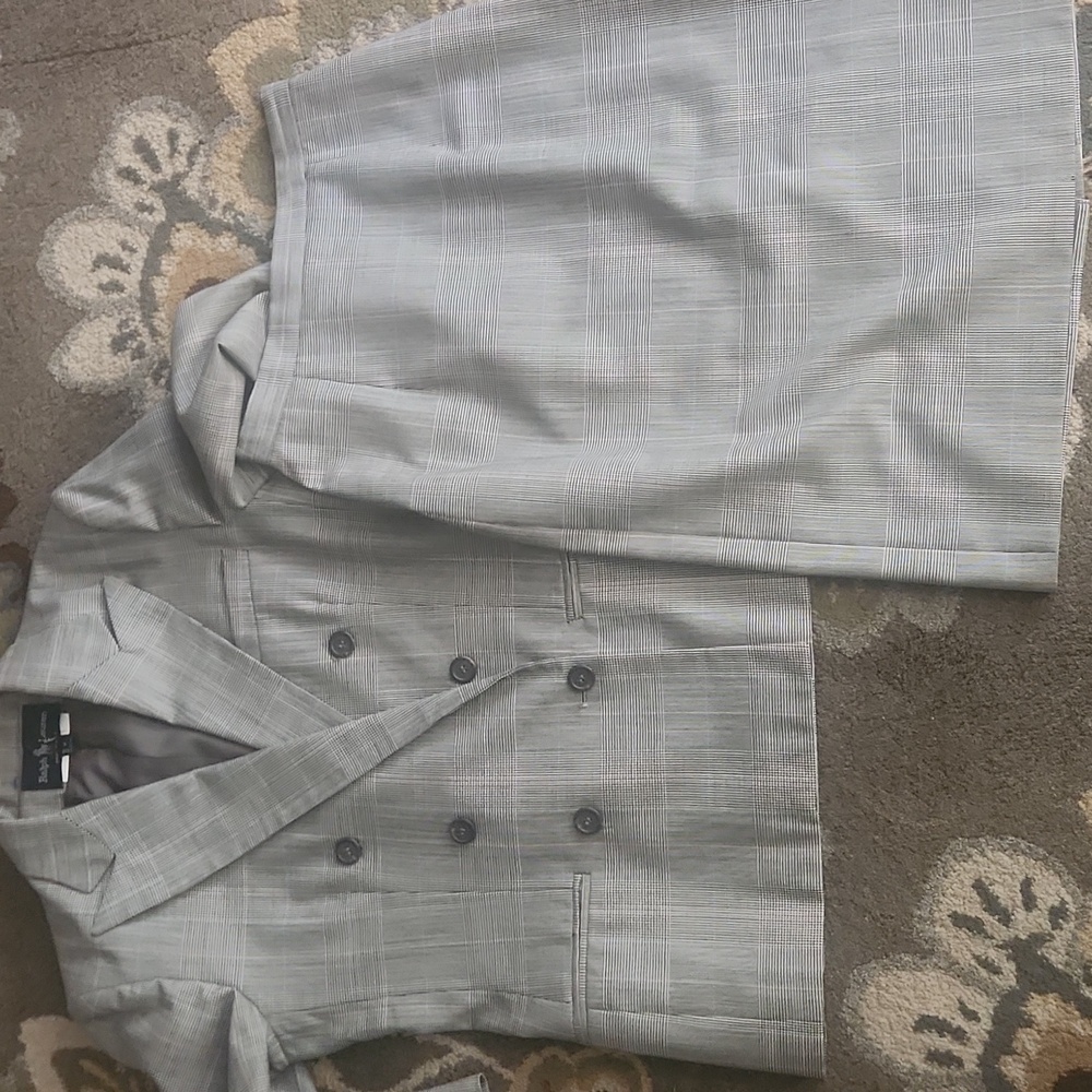 Ralph Lauren Gray Double-Breasted Women's Suit - Picture 13 of 13